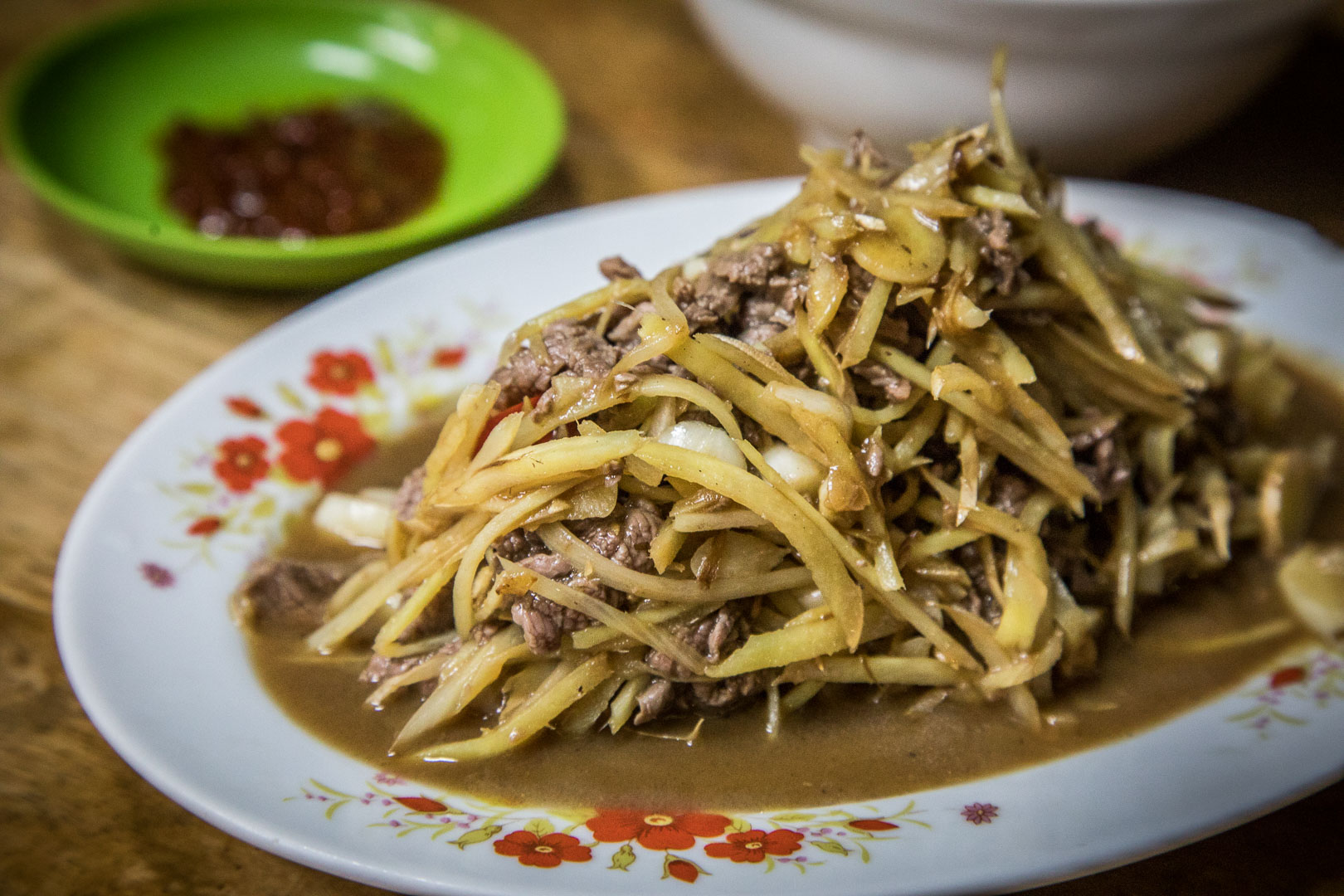 三重美食,三重牛肉麵,三重宵夜,三重快炒店,三重必吃美食,三重炒牛肉,龍門路正義台灣牛肉,三重正義台灣牛肉