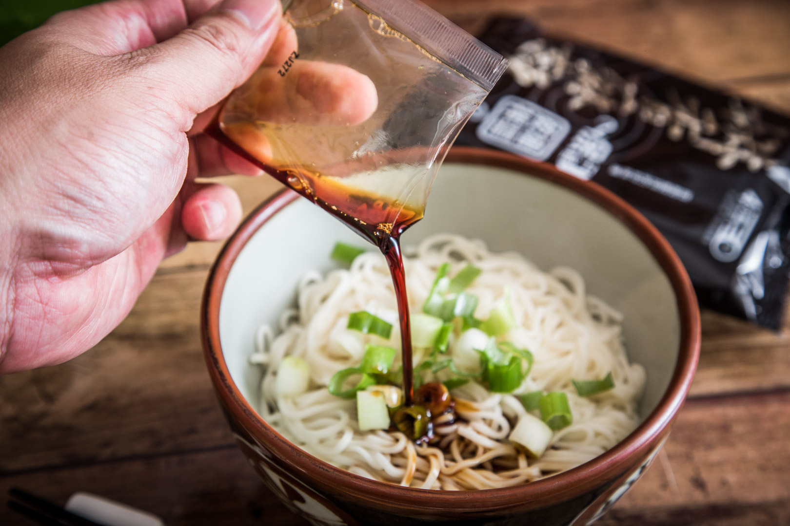 辣油推薦,余干爸椒香乾拌麵,余干爸小魚乾辣椒,余干爸香脆辣油,辣椒小魚乾推薦,乾拌麵推薦