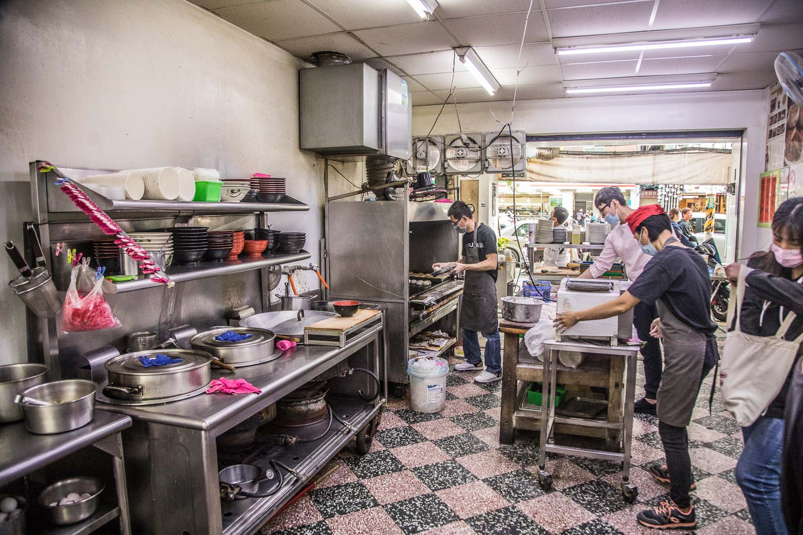 中壢麵食,中壢小米粥,頤和園餡餅粥,中壢美食,中壢sogo美食推薦,桃園美食,中壢小吃,桃園蒸餃,桃園小米粥,中壢蒸餃