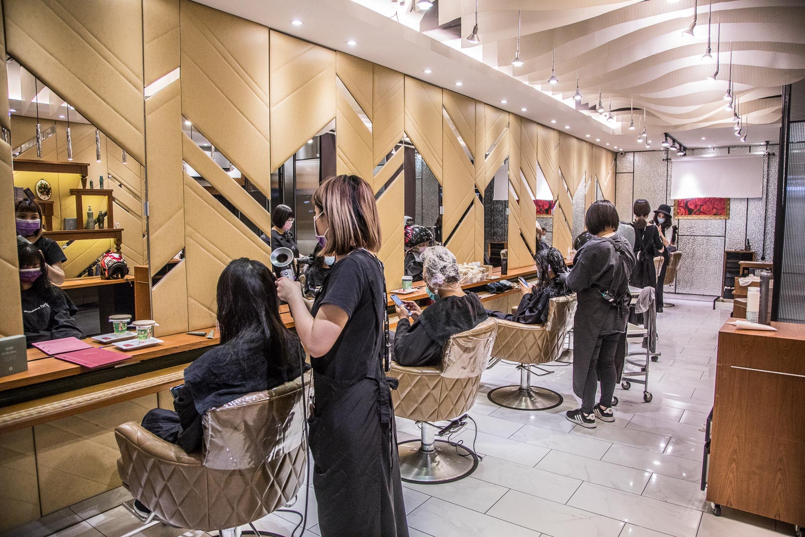Qdn hair Salon,板橋染髮推薦,歐美染,歐美挑染,歐美染推薦,Qdn hair Salon歐美染,Qdn Bernice,板橋歐美染,台北歐美染