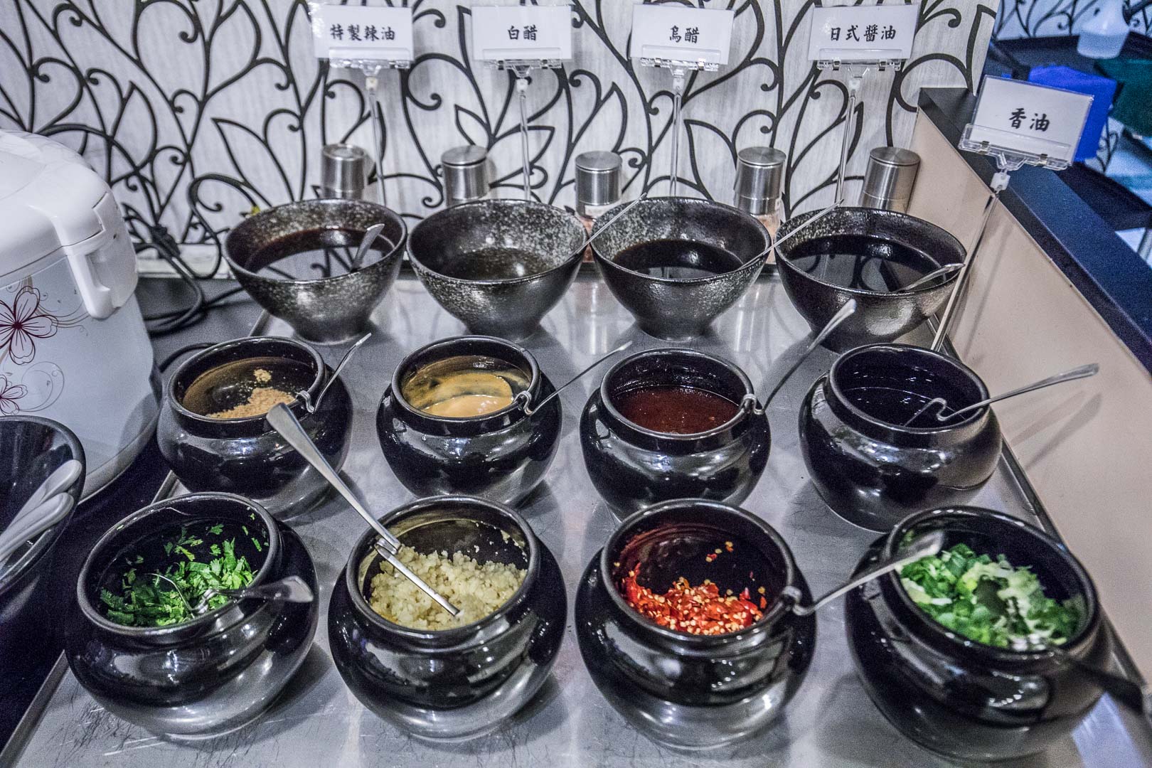 中壢麻六味鍋物,中壢美食,中壢吃到飽,桃園美食,桃園吃到飽,桃園火鍋,中壢火鍋,桃園必吃,中壢麻辣火鍋,麻六味鍋物-中壢店