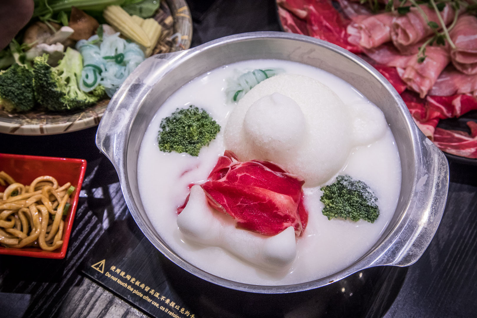 中壢麻六味鍋物,中壢美食,中壢吃到飽,桃園美食,桃園吃到飽,桃園火鍋,中壢火鍋,桃園必吃,中壢麻辣火鍋,麻六味鍋物-中壢店
