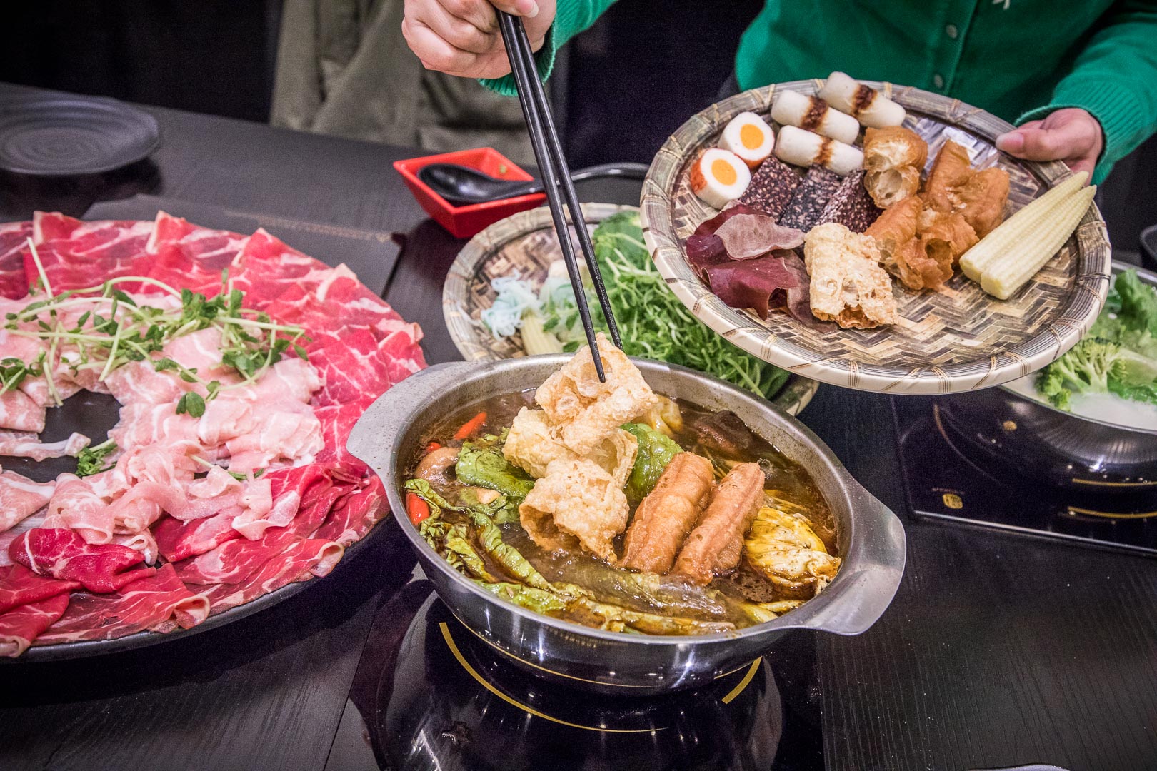 中壢麻六味鍋物,中壢美食,中壢吃到飽,桃園美食,桃園吃到飽,桃園火鍋,中壢火鍋,桃園必吃,中壢麻辣火鍋,麻六味鍋物-中壢店