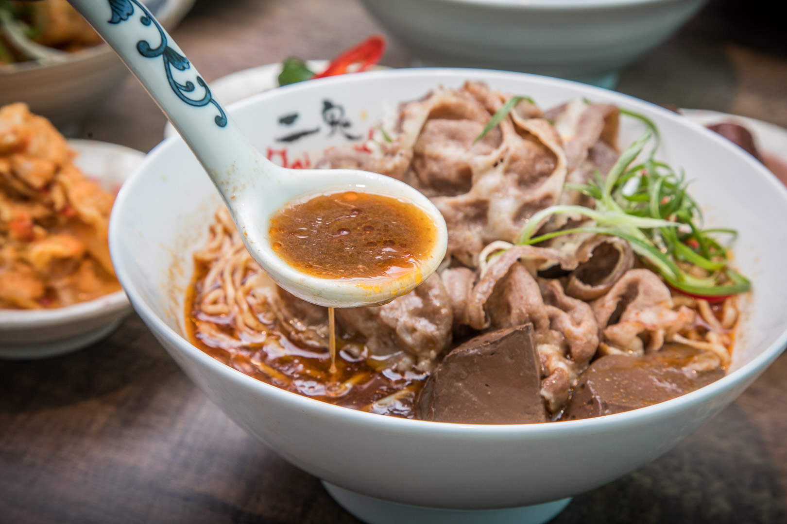 台北美食,台北聚餐,台北小吃,台北小巨蛋美食,台北二鬼麵舖,二鬼麵舖oni noodles-台北八德店
