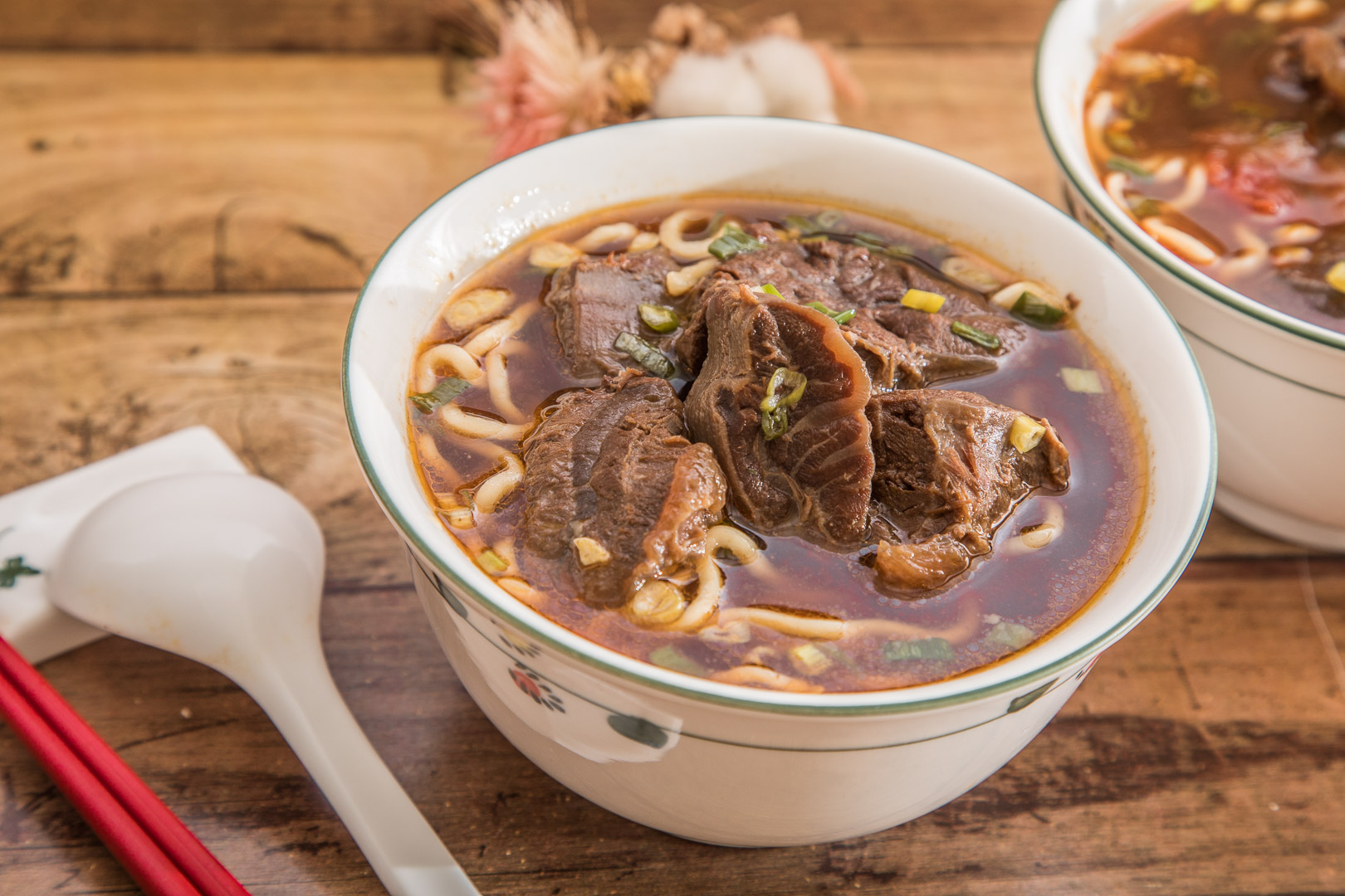 中壢美食,桃園美食,桃園外帶美食,中壢外帶,中壢牛肉麵,中壢蕃茄牛肉麵,桃園牛肉麵推薦,牛肉傳奇