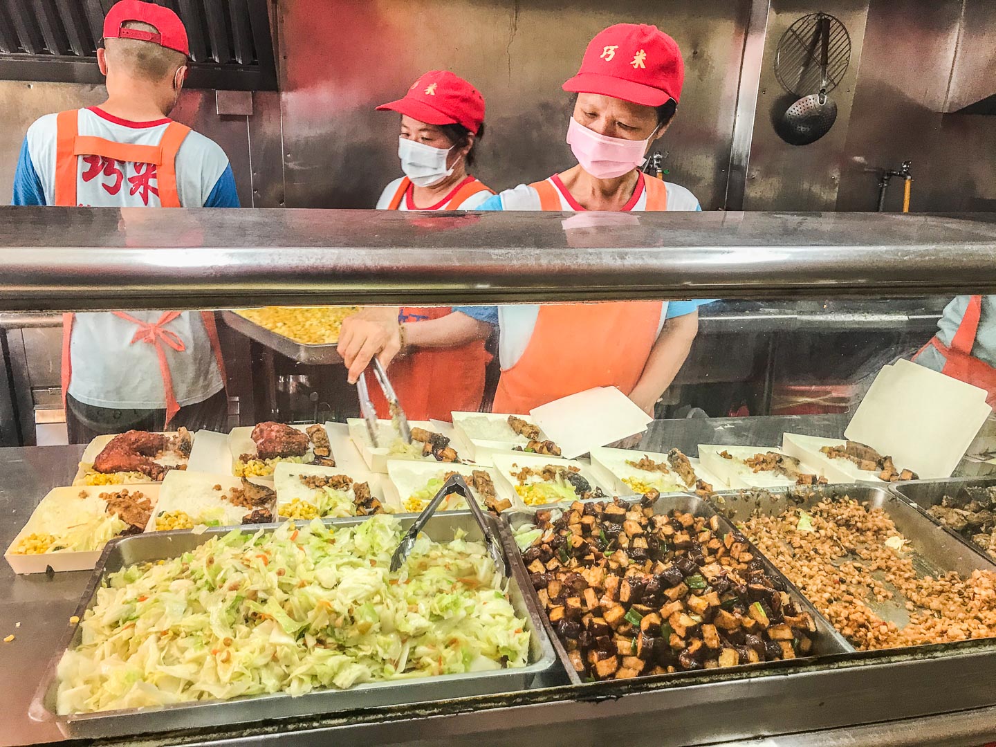 中壢美食,中壢必吃,中壢外帶,中壢雞腿便當,中壢雞腿飯,中壢便當外送,巧米雞腿大王,中壢巧米雞腿大王