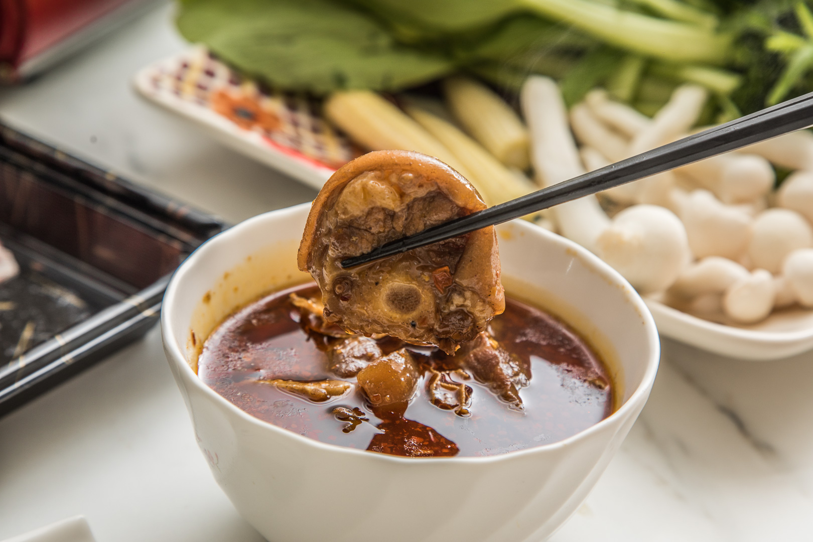 台北麻辣火鍋外帶,台北牛尾麻辣鍋,台北火鍋外帶,火鍋湯底宅配,食徒麻辣牛尾鍋,食徒外帶,台北美食,台北捷運美食,台北麻辣鍋推薦