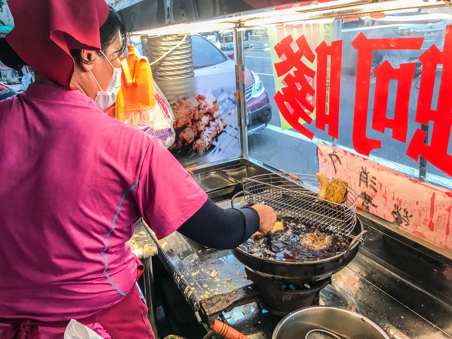 桃園燒肉,桃園美食,南崁美食,南崁小吃,桃園小吃,南崁海底撈,六福炸蚵嗲