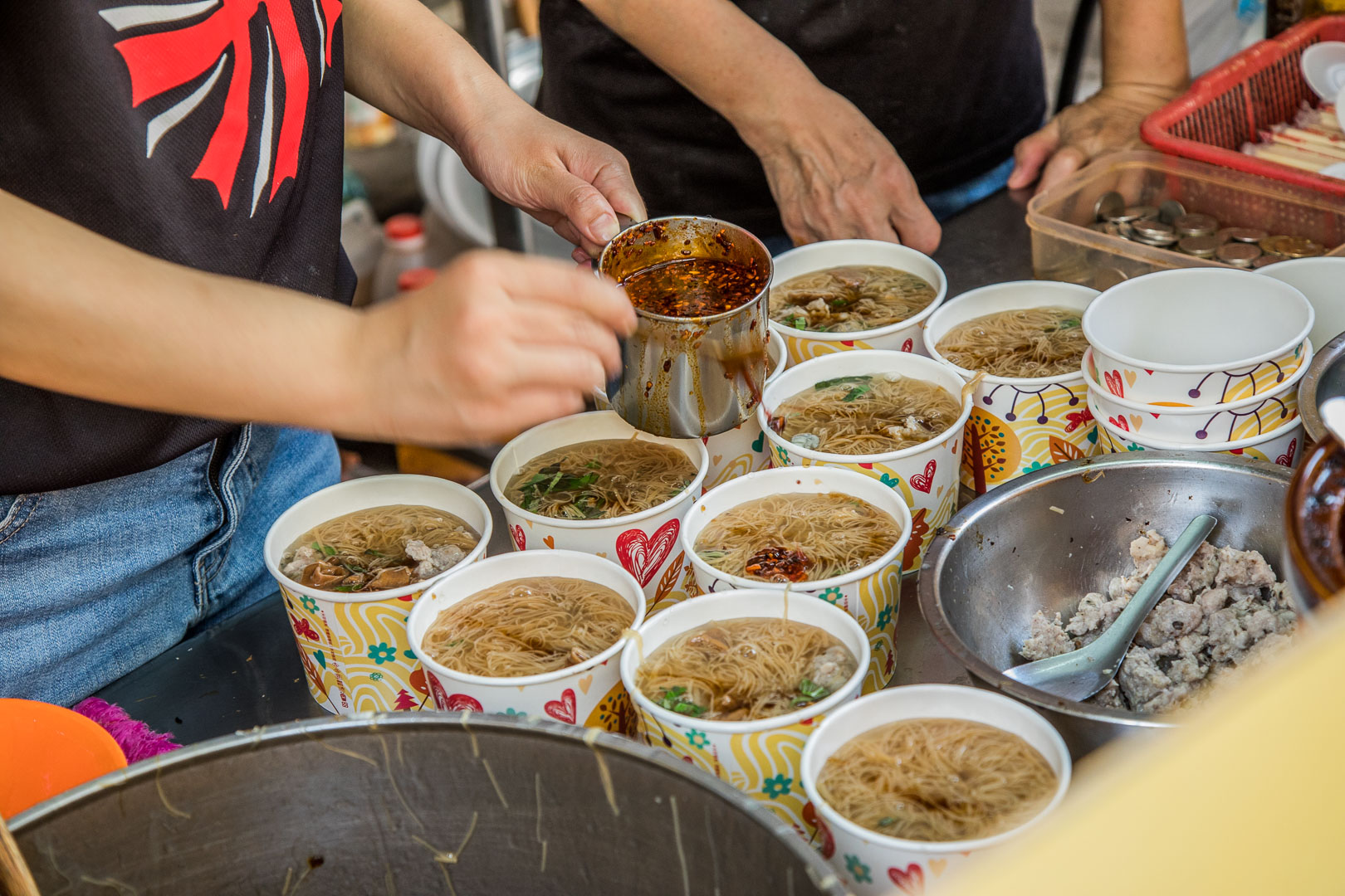台中第五市場美食,樂群麵線