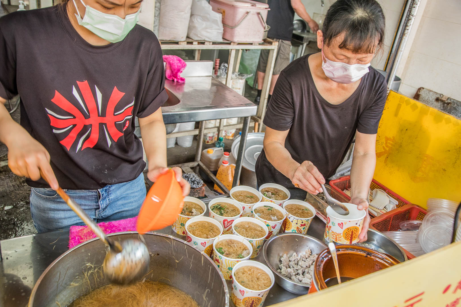 台中第五市場美食,樂群麵線