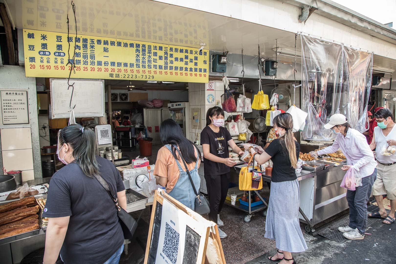 樂群早餐店,台中活蝦,台中美食,台中必吃,台中小吃,台中第五市場美食,台中早餐,台中第五市場早餐,台中早餐店,樂群早餐