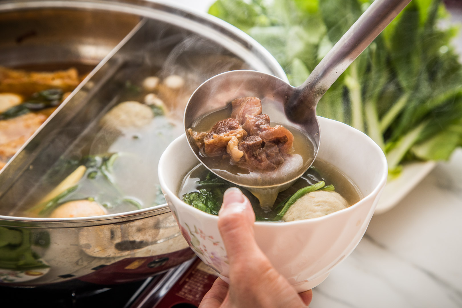 宅配牛肉湯,紅燒牛肉湯,清燉牛肉湯,大魔精燉牛肉鍋,宅配美食 @大手牽小手。玩樂趣