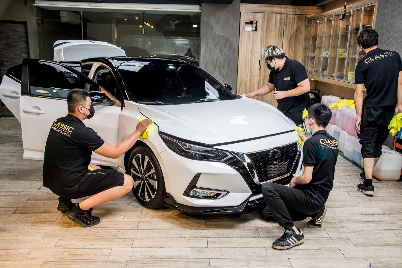台北汽車鍍膜,台北洗車,士林區汽車鍍膜,台北打蠟,汽車鍍膜,台北汽車包膜,內裝清潔,台北汽車美容,士區林汽車包膜,經典汽車美容中心,信義區汽車鍍膜,Classic經典汽車美容中心,信義區汽車包膜,士林區汽車美容,燈膜,信義區汽車美容,大燈包膜,台北汽車打蠟,局部改色貼膜,士林區汽車打蠟,鍍膜,信義區汽車打蠟,犀牛皮