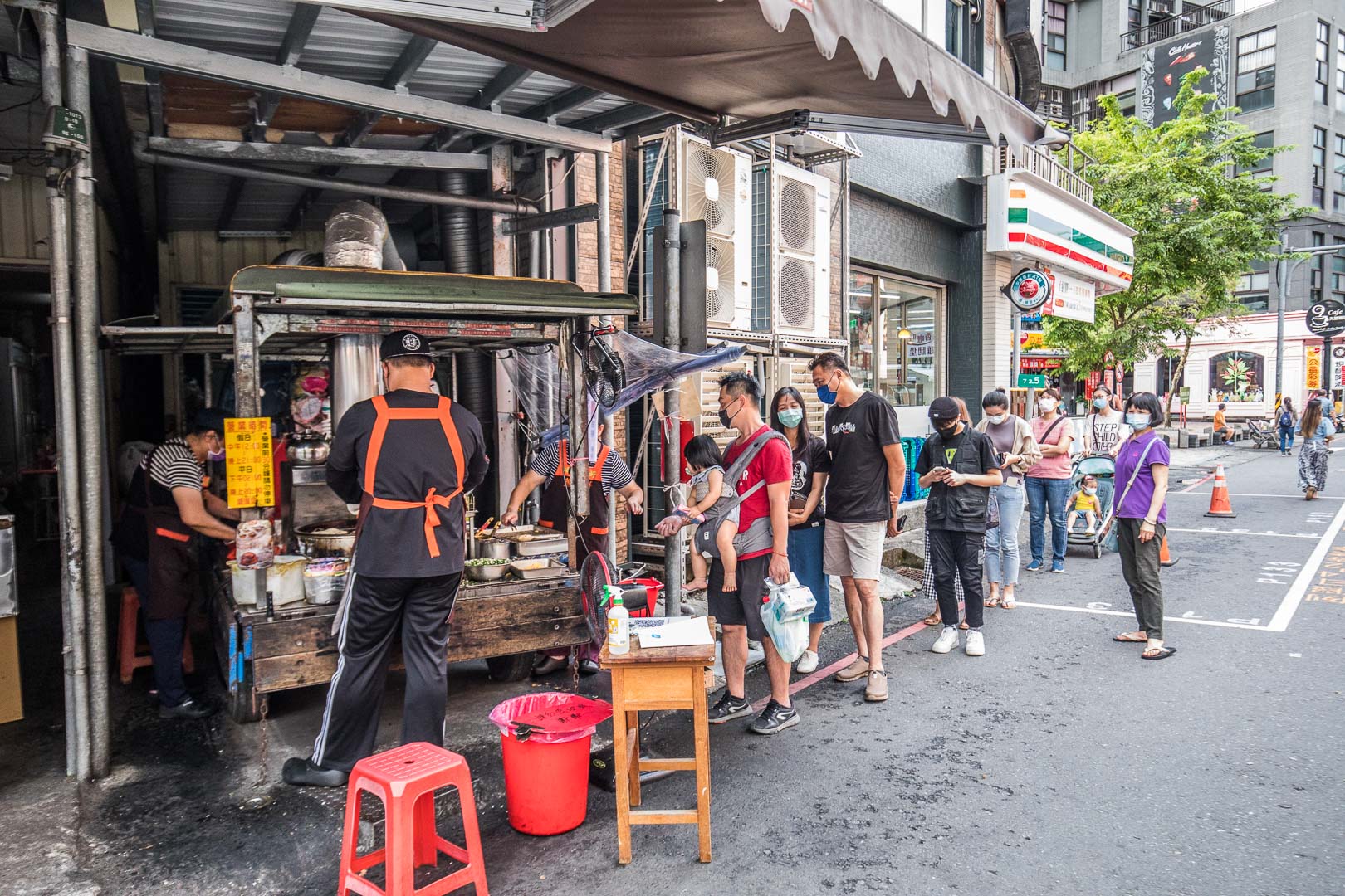 宜蘭蔥油餅,礁溪蔥油餅,礁溪頂好蔥油餅,宜蘭頂好蔥油餅,礁溪美食,礁溪小吃 @大手牽小手。玩樂趣