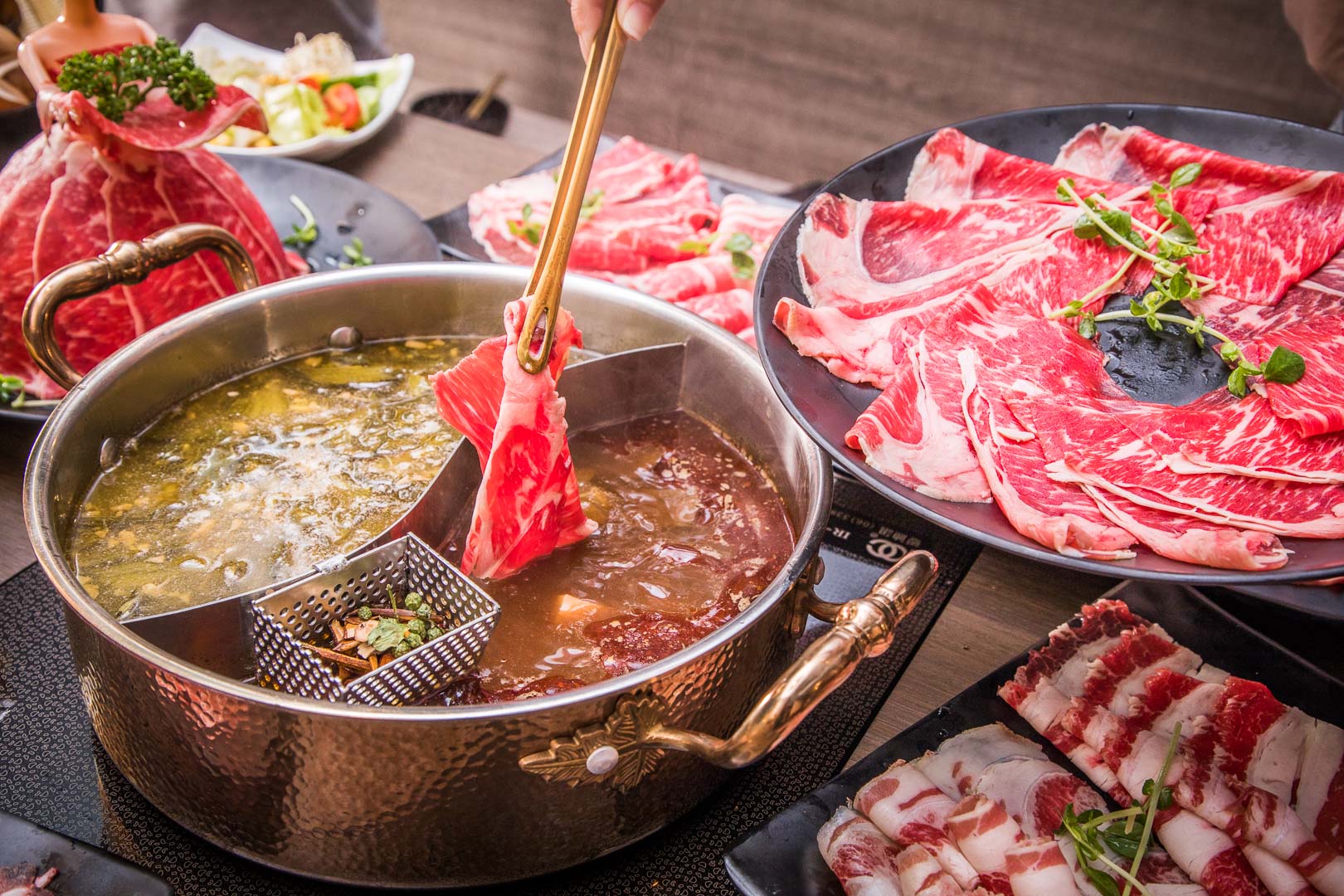 桃園吃到飽,桃園麻辣火鍋,桃園火鍋吃到飽,桃園麻辣鍋吃到飽,桃園酸菜魚鍋,超夯川麻辣鍋-中山店,超夯川麻辣鍋