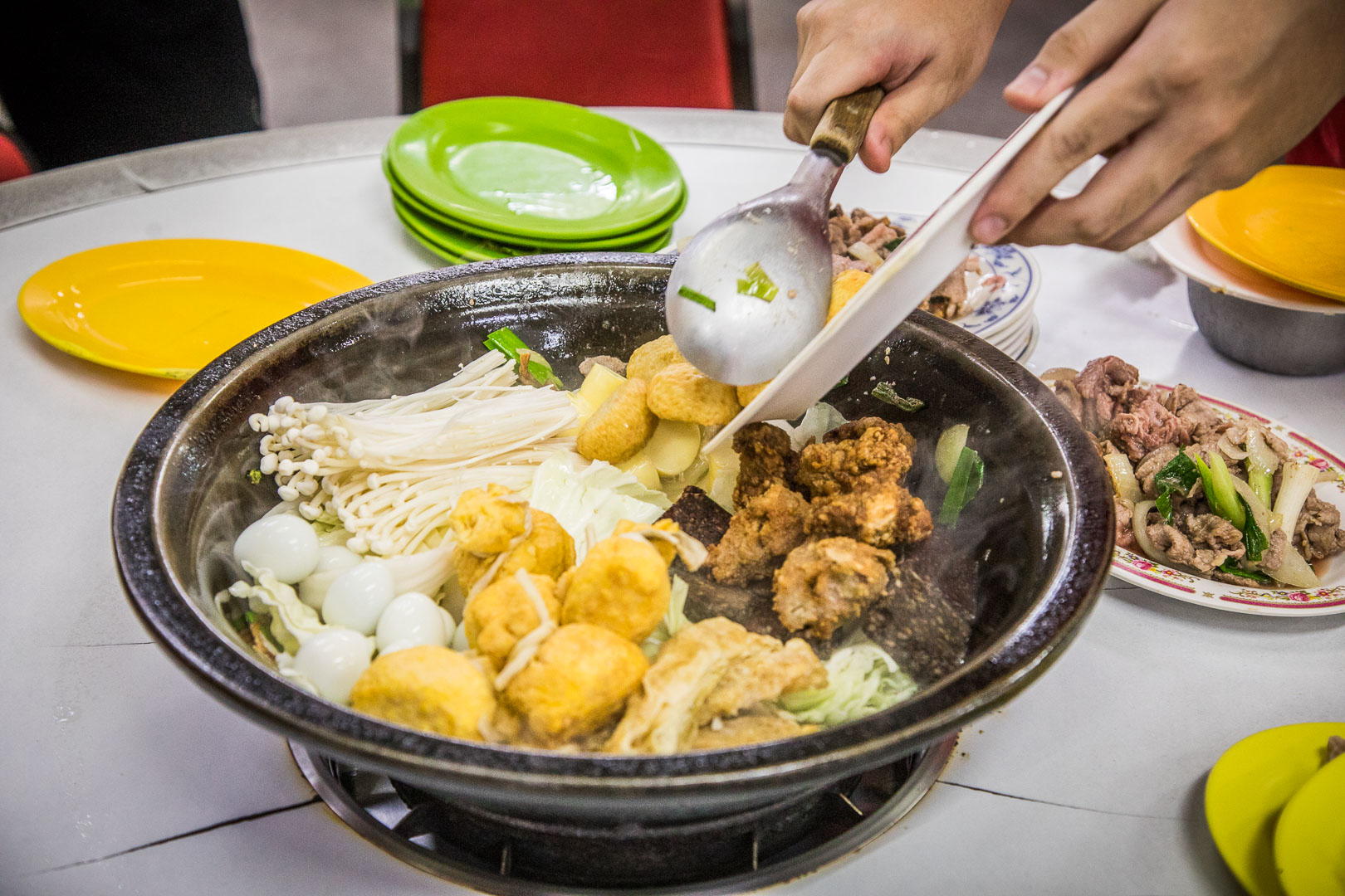 小紅莓石頭火鍋城,台北美食,台北火鍋,台北石頭火鍋,台北必吃,台北小酌,台北石頭火鍋城,台北小紅莓
