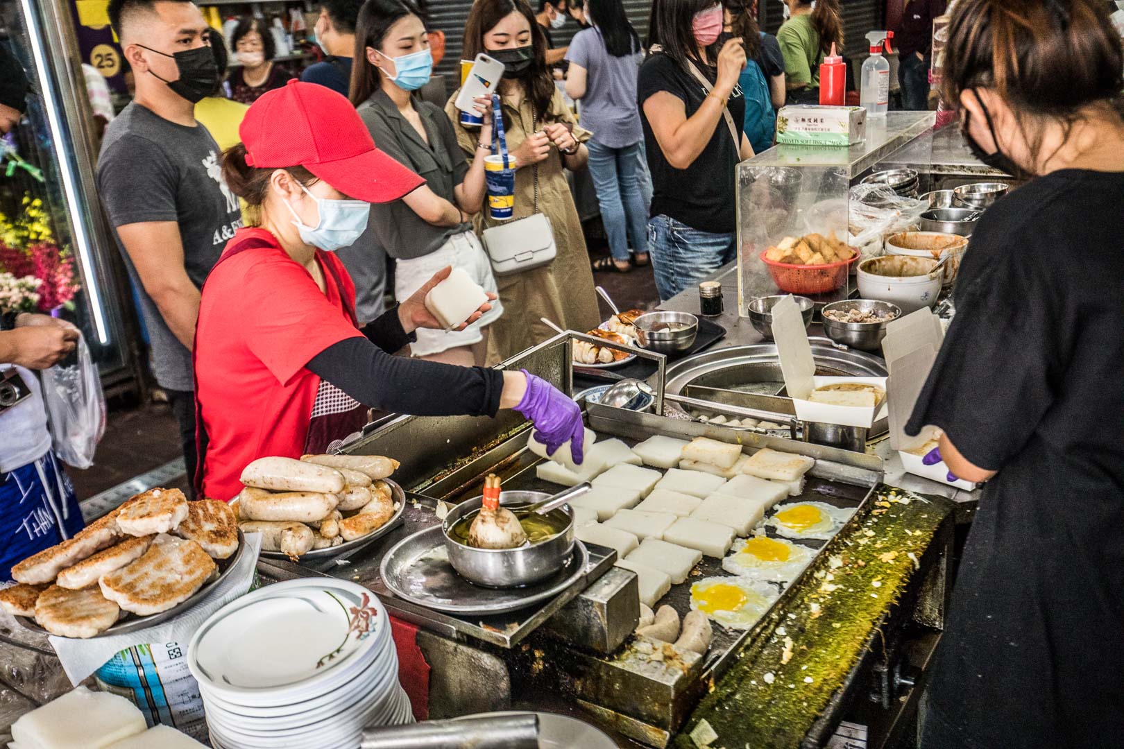 台中美食,台中小吃,台中第二市場美食,台中蘿蔔糕,台中菜頭粿,台中第二市場蘿蔔糕,王家菜頭粿糯米腸