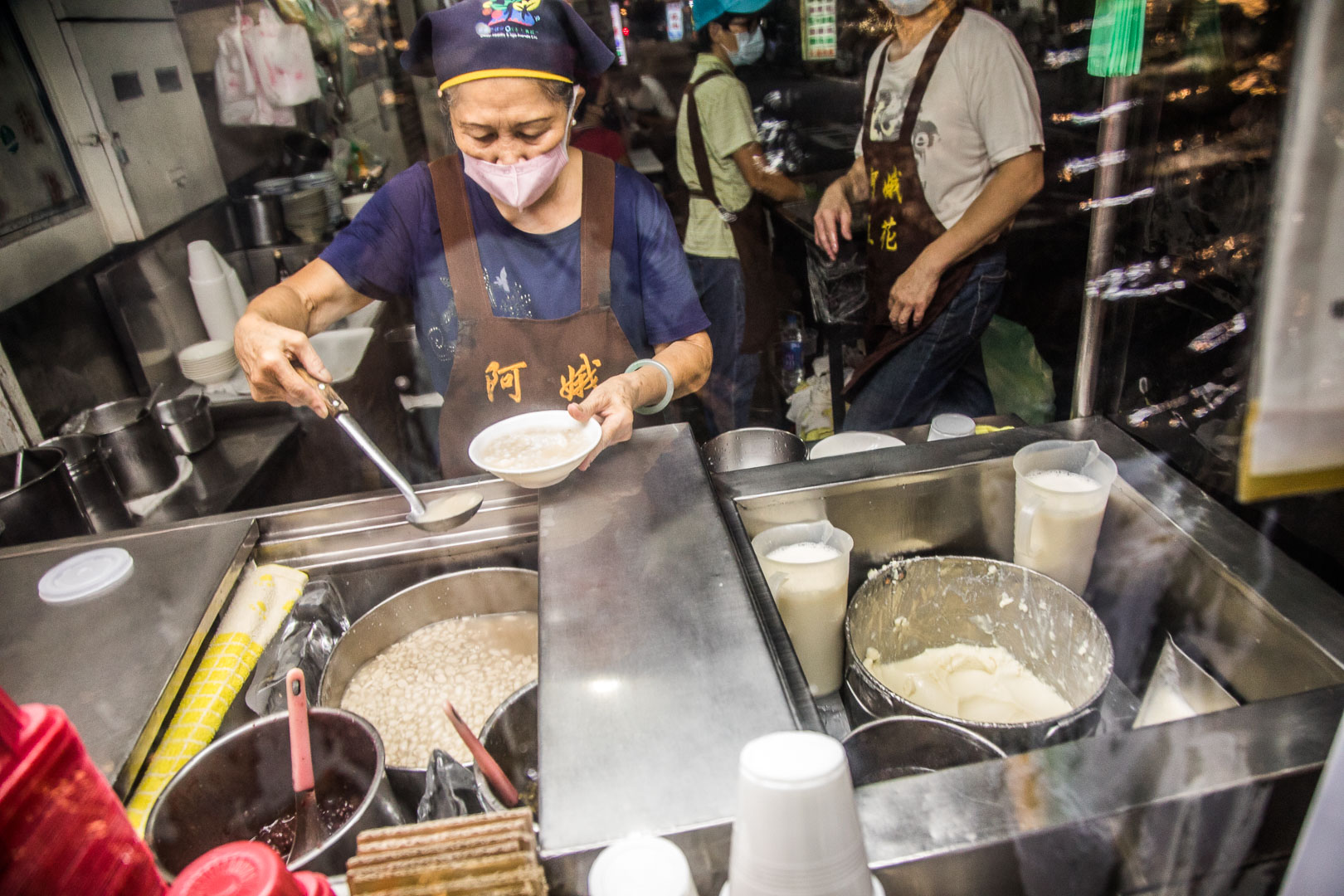 嘉義文化路夜市美食,嘉義飲料,嘉義夜市美食,嘉義豆花,嘉義阿娥豆花,阿娥豆花,嘉義美食,嘉義文化路美食 @大手牽小手。玩樂趣