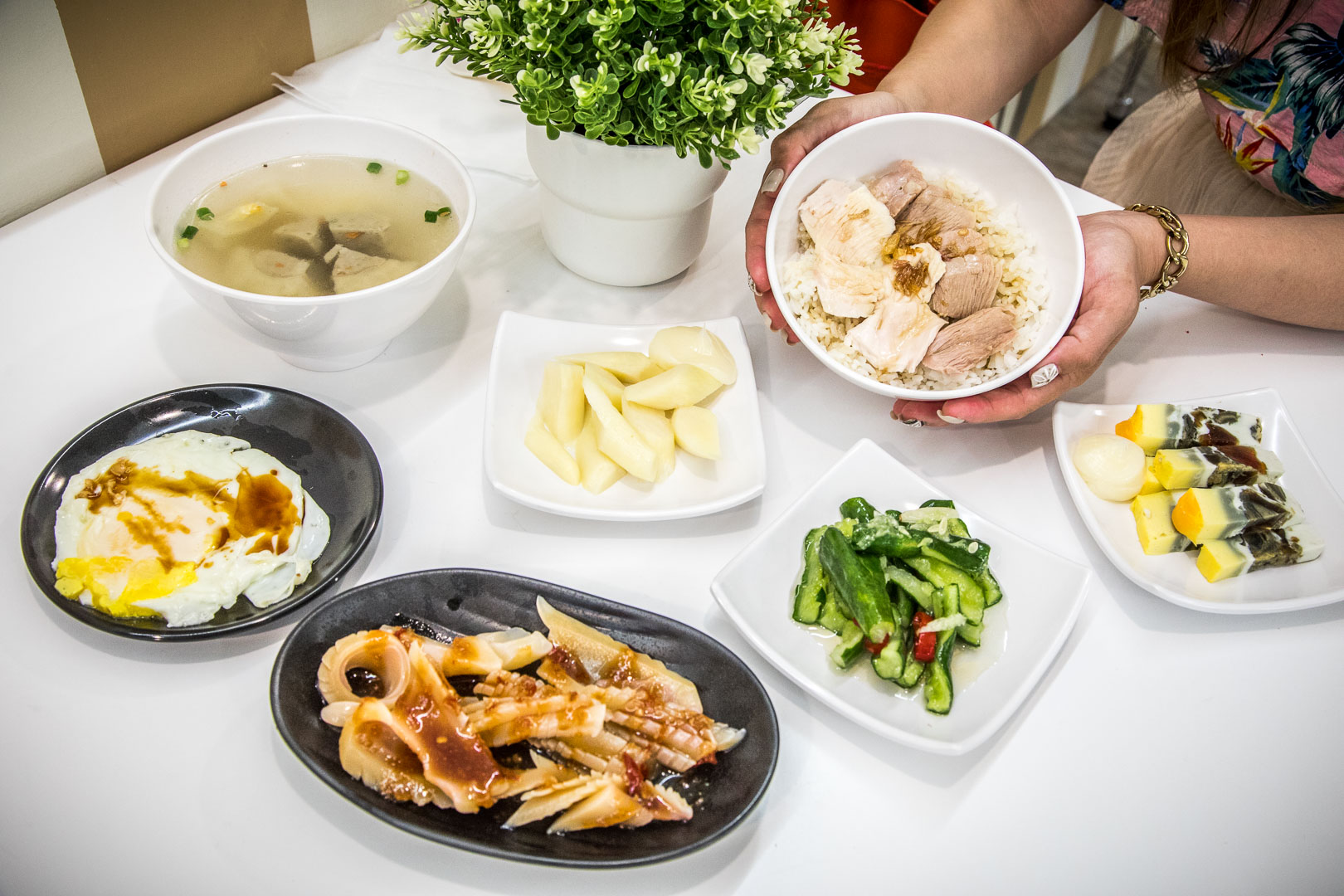 嘉義美食,嘉義雞肉飯,嘉義火雞肉飯,嘉義火雞肉片飯,嘉義火雞肉飯推薦,嘉義涼菜,嘉義莊家火雞肉飯,莊家火雞肉飯