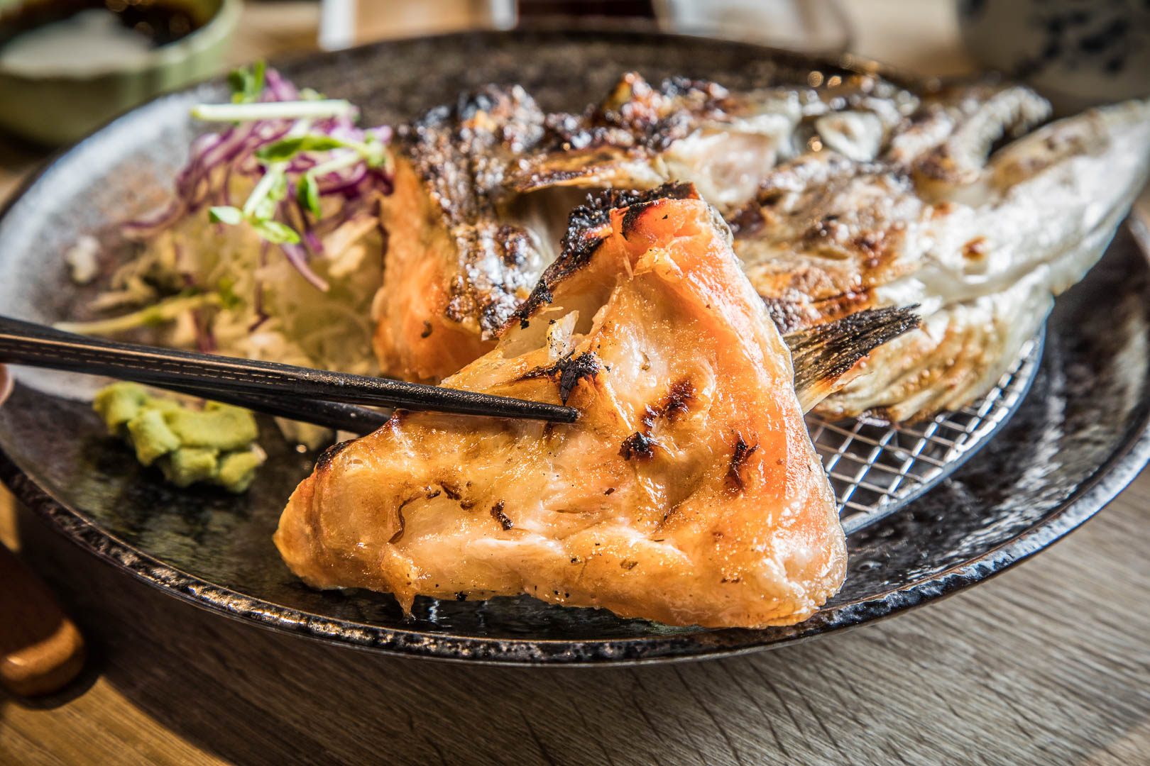 桃園牛排,桃園ATT筷食尚美食,桃園ATT筷食尚,桃園生魚片,桃園生魚片丼飯,桃園ATT筷食尚揪丼,揪丼,桃園美食,桃園炸牛排