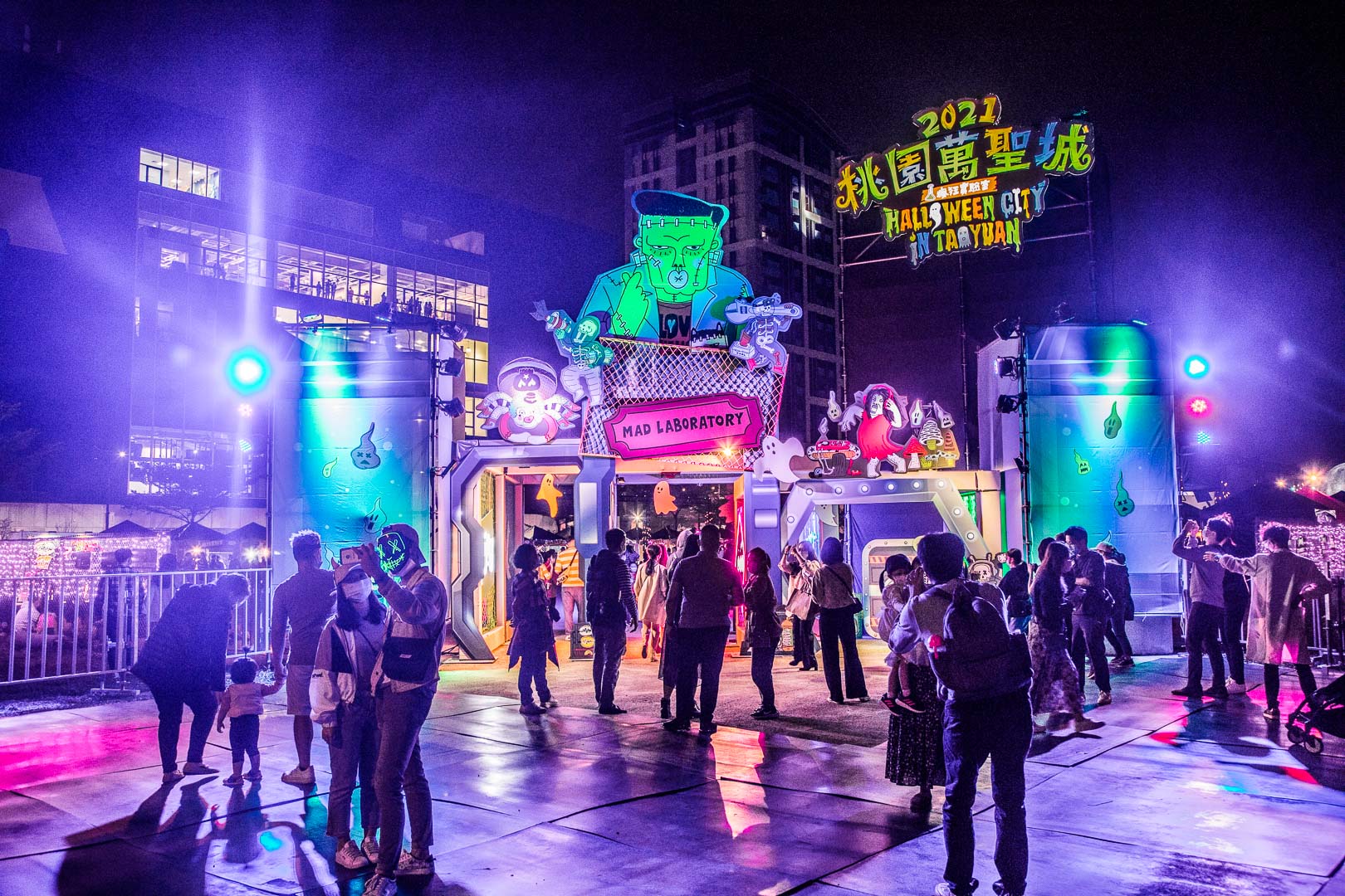 桃園景點,桃園萬聖城,桃園萬聖城-瘋狂實驗室,桃園瘋狂實驗室,萬聖城-瘋狂實驗室,桃園萬聖城瘋狂實驗室