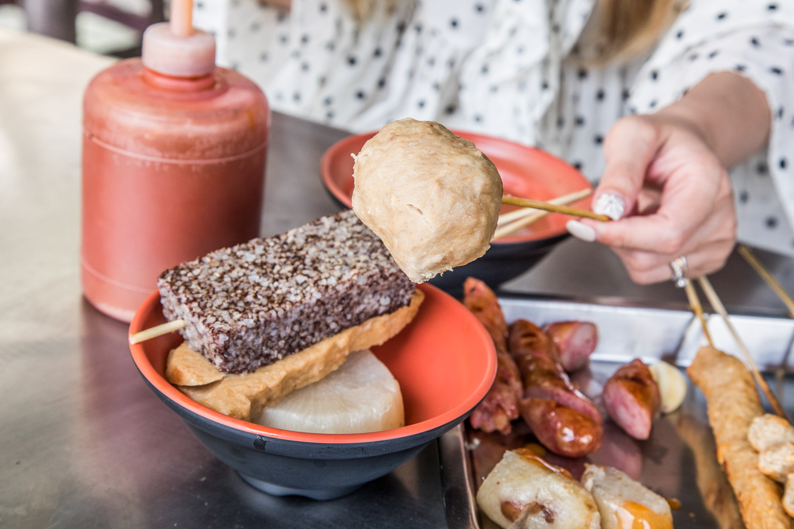 台南美食,台南小吃,台南香腸,台南大腸米腸,台南烤香腸,台南烤黑輪,台南烤甜不辣,大武街無名黑輪攤,大武街黑輪攤