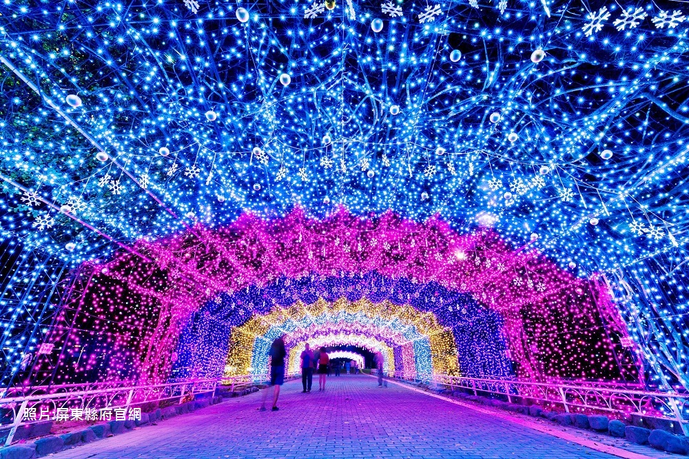 屏東網美必拍,屏東IG景點,屏東景點,屏東聖誕節,屏東聖誕城,屏東聖誕燈,屏東公園聖誕節 @大手牽小手。玩樂趣