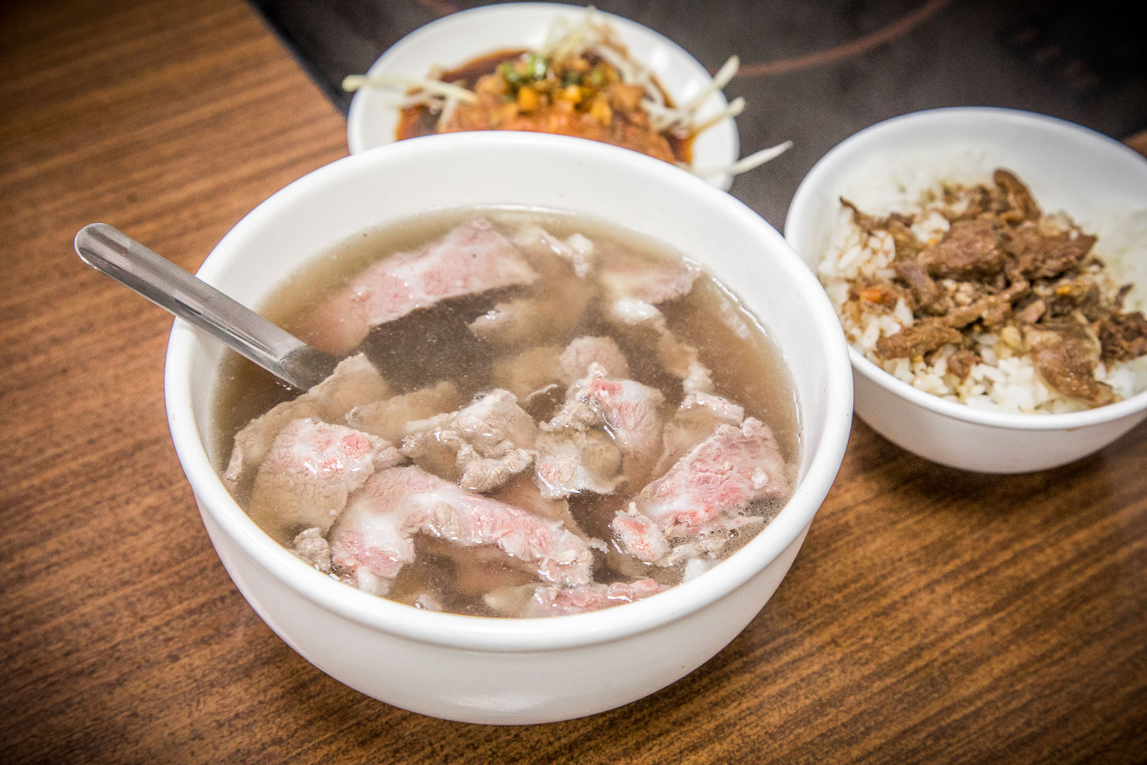 台南美食,台南牛肉湯,台南牛肉湯推薦,台南安平美食,台南安平牛肉湯,助仔牛肉湯,台南助仔牛肉湯 @大手牽小手。玩樂趣