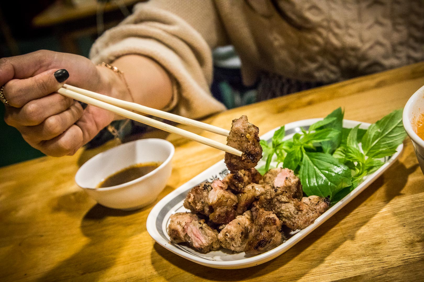 花蓮排隊美食,花蓮烤肉,花蓮烤魚,花蓮東大門夜市美食,米噹泰式烤肉,花蓮必吃,花蓮美食,花蓮燒烤,花蓮泰式料理