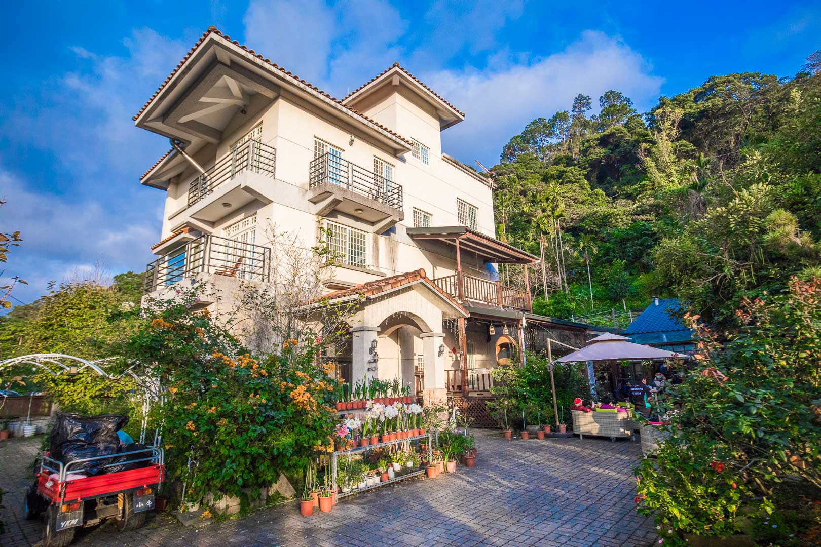 大溪南法玫瑰園,南法玫瑰園,桃園景點,大溪景點,大溪美食,大溪網美景點,大溪網美咖啡廳,桃園咖啡廳,Emmie的南法玫瑰園