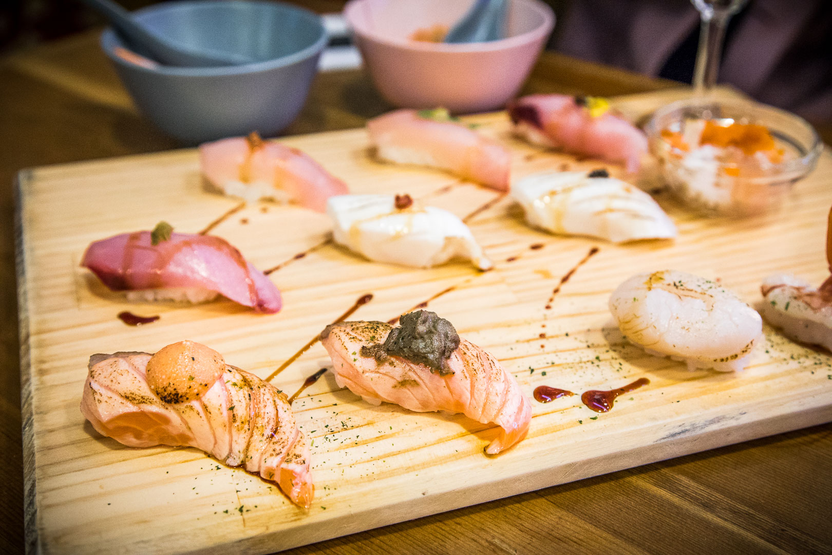 台北美食,台北捷運美食,台北日本料理,台北丼飯,台北生魚片,華山市場美食,華山合掌村