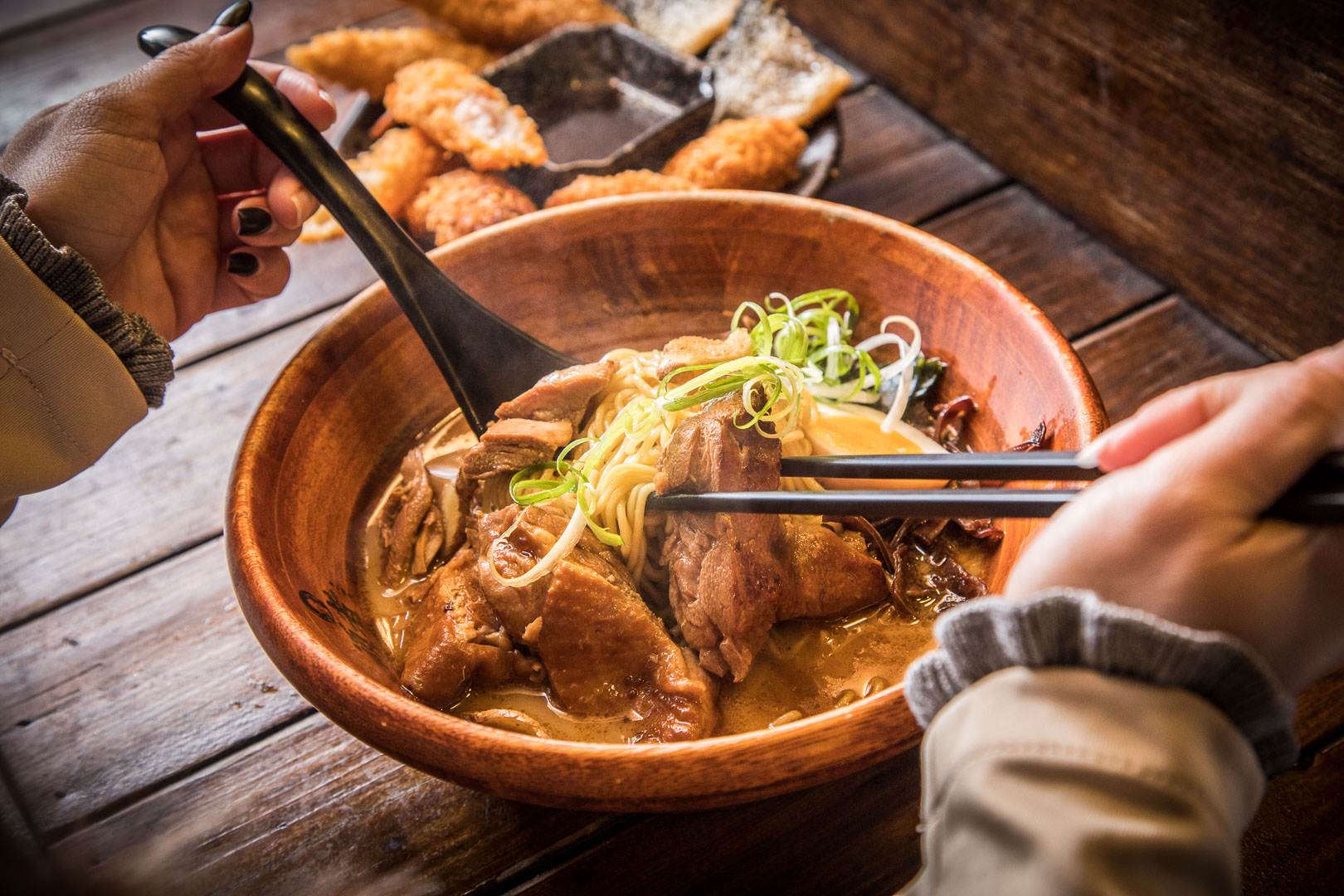 台中美食,台中小吃,台中拉麵,台中宵夜,台中叉燒拉麵,台中豬肋排拉麵,頑者炙燒拉麵,台中頑者炙燒拉麵