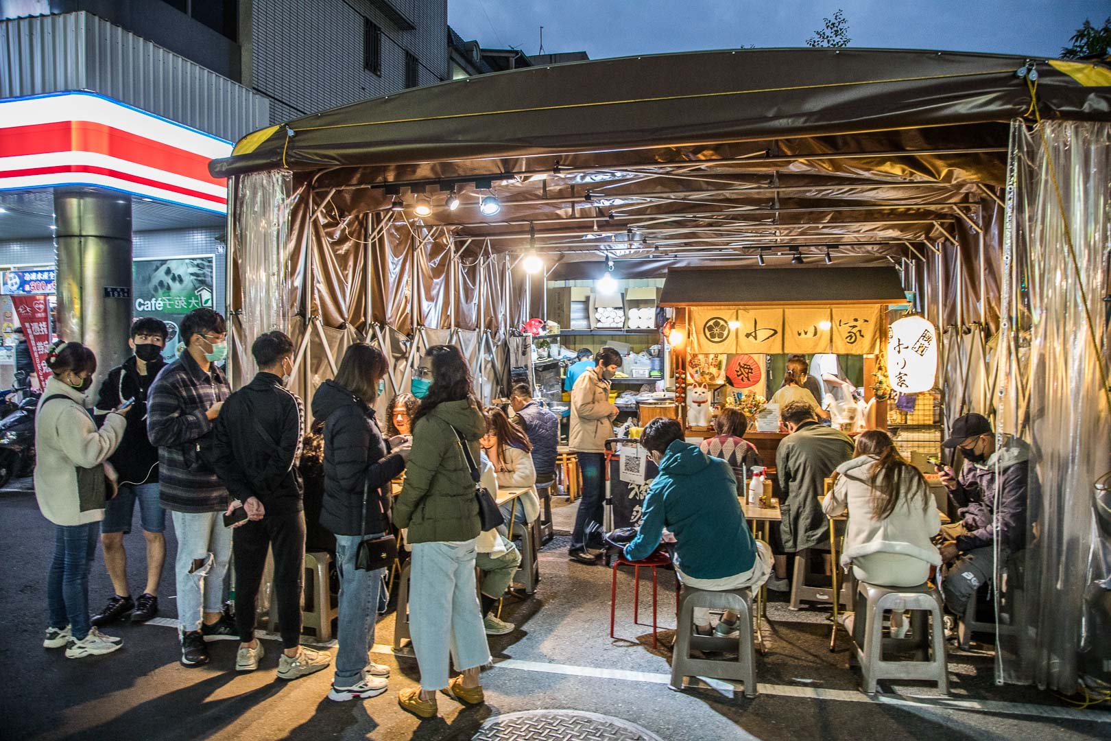 台中忠孝夜市美食,台中夜市美食,台中夜市咖哩飯,小川家咖哩,台中小川家,台中美食,台中咖哩飯 @大手牽小手。玩樂趣