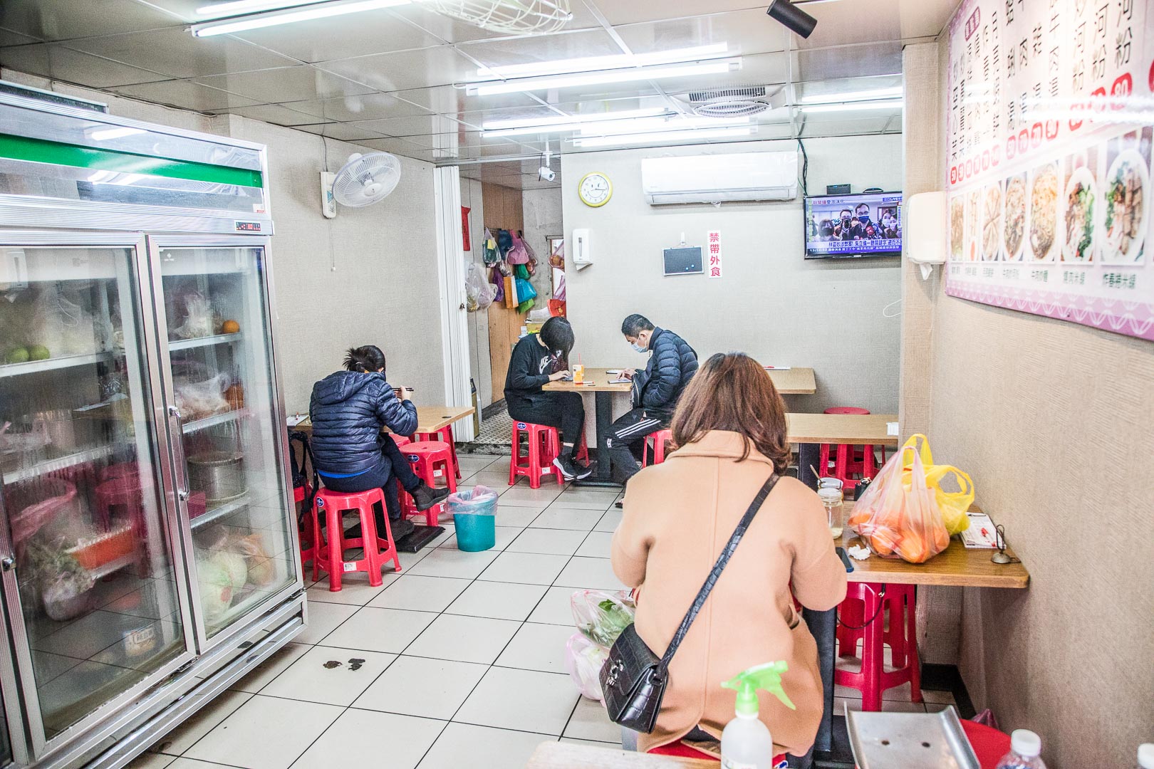 桃園美食,桃園小吃,龍潭美食,桃園越南料理,龍潭市場美食,龍潭小吃,台越小吃店