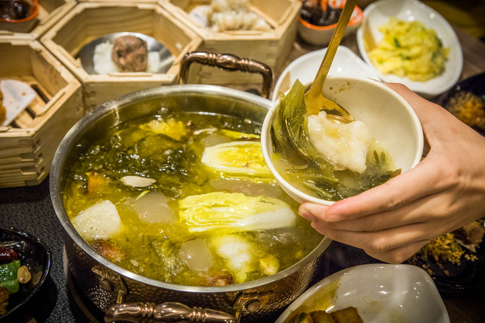 桃園吃到飽,夯鴨响饌