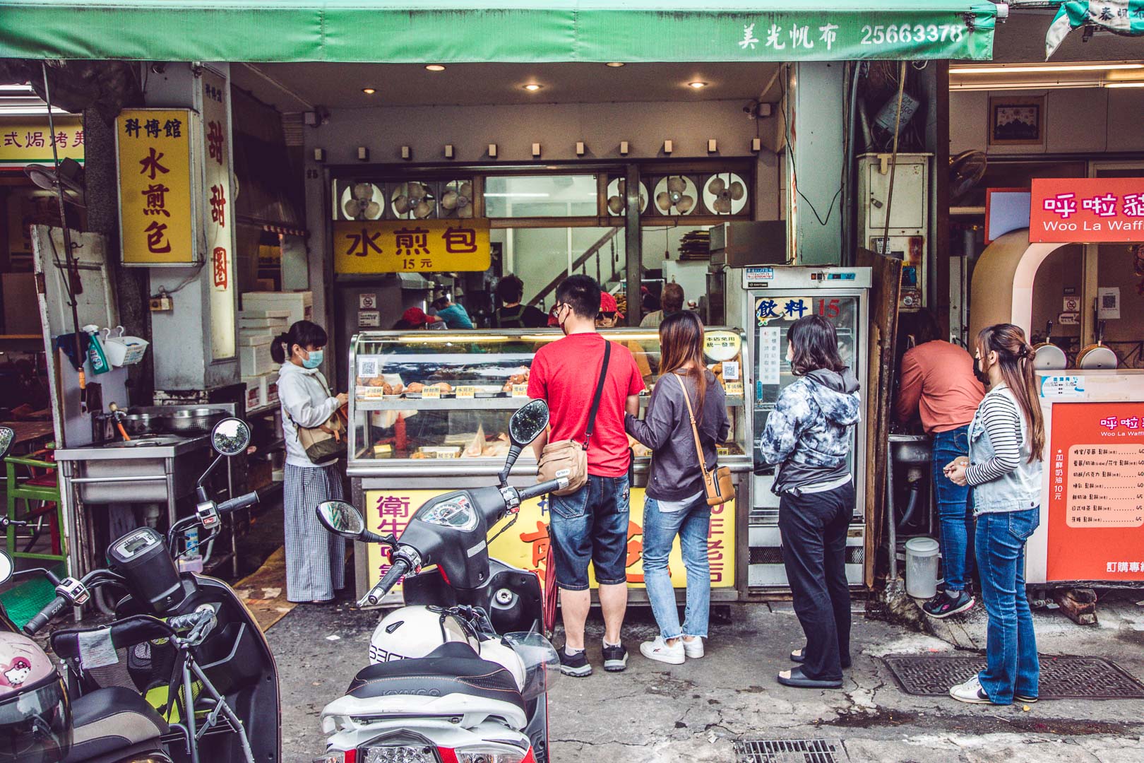 台中美食,台中小吃,台中科博館美食,科博館水煎包,台中科博館水煎包,台中水煎包,台中甜甜圈