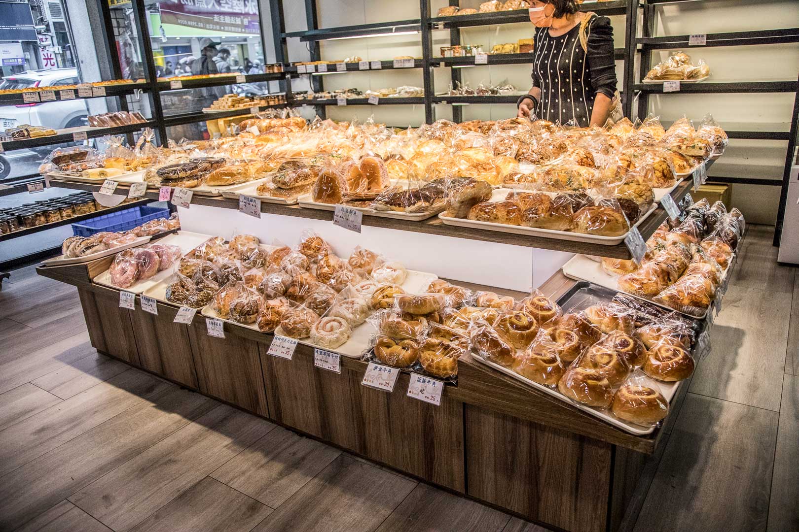 板橋和泰興,板橋美食,台北麵包,板橋麵包,板橋布丁條,台北布丁條,和泰興-老字號麵包店,和泰興,板橋和泰興-老字號麵包店