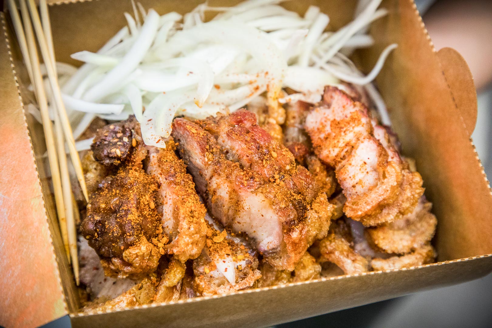桃園有利脆皮豬-南門店,桃園美食,桃園必吃,桃園脆皮豬,南門市場美食,南門市場必吃,南門市場脆皮豬,有利脆皮豬-南門店,有利脆皮豬