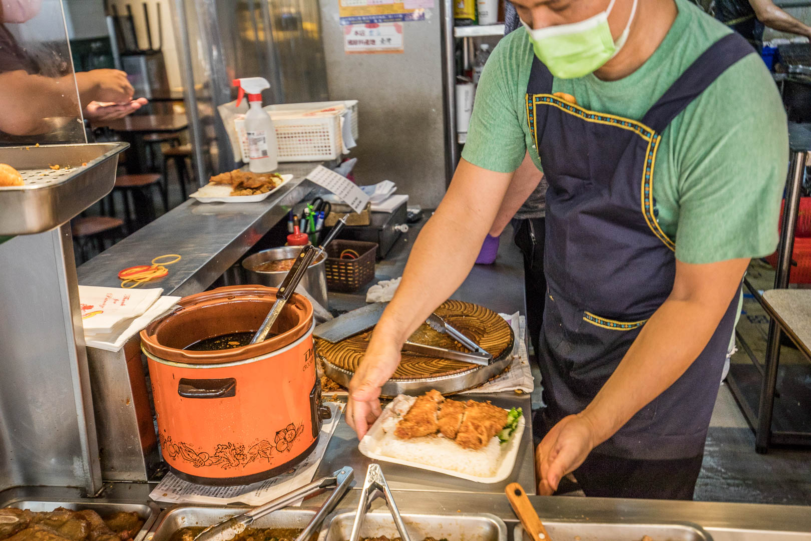 內湖庶民經濟便當,台北美食,內湖美食,台北小吃,台北便當,台北排骨飯,台北雞腿飯,內湖小吃,內湖排骨飯,內湖雞腿飯,庶民經濟便當