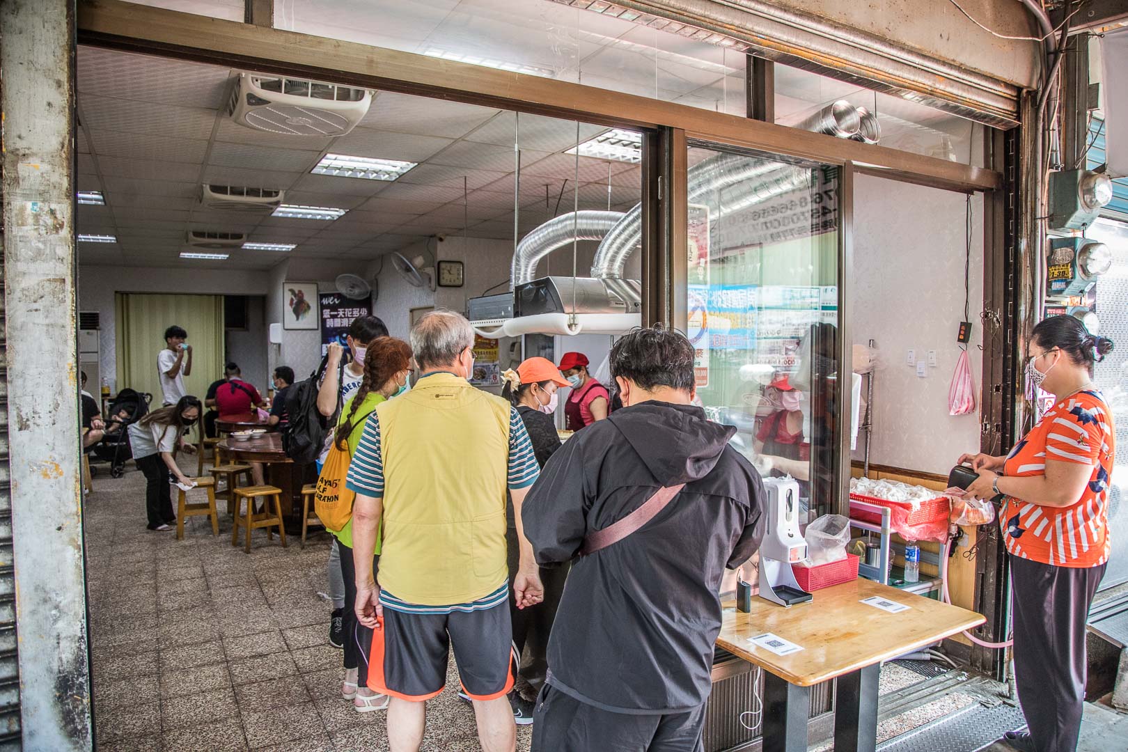 桃園小吃,龍岡米干,龍崗美食,桃園米干,大鬍子米干,桃園大鬍子米干,龍岡小吃,桃園美食
