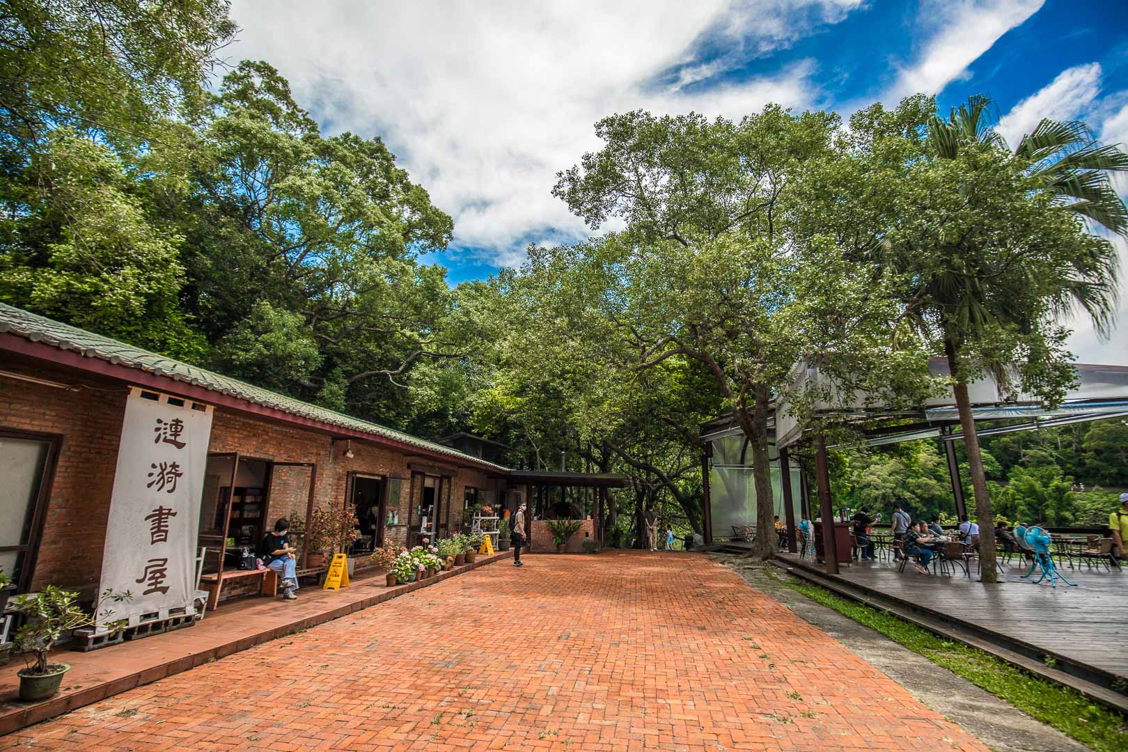 新竹景點,新竹景觀咖啡,新竹寵物友善餐廳,寶山水庫咖啡廳,漣漪書屋,沙湖壢咖啡館,寶山水庫美食,新竹美食,新竹咖啡廳