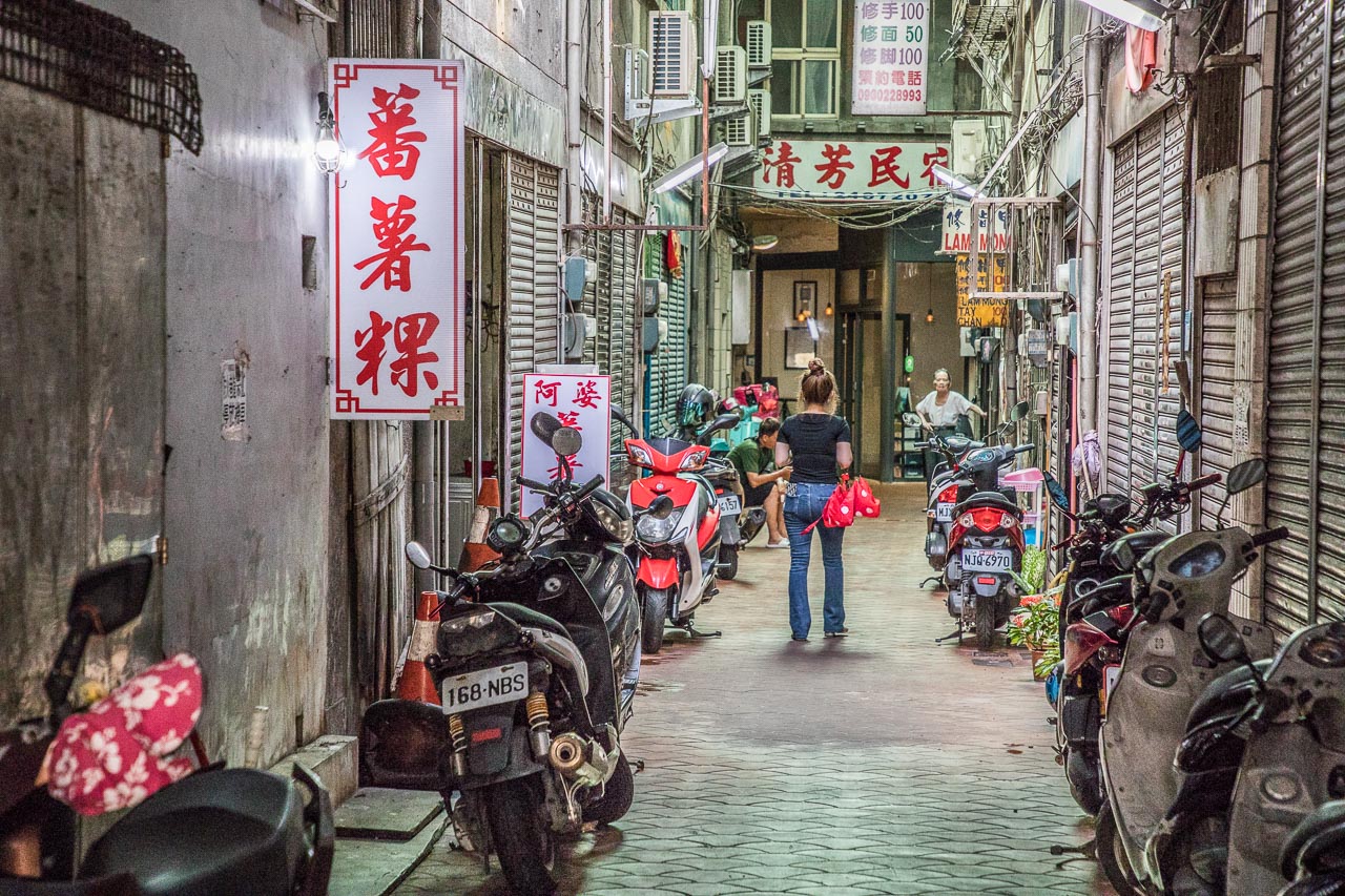 台北美食,瑞芳美食,瑞芳小吃,瑞芳美食廣場小吃,瑞芳甜點,瑞芳必吃,瑞芳阿婆蕃薯粿,阿婆蕃薯粿