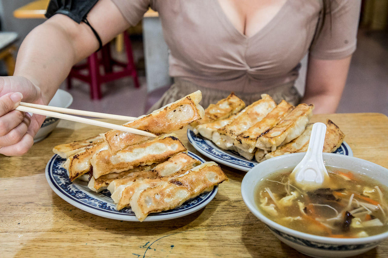 中原鍋貼,佳佳香鍋貼水餃專賣店,中壢佳佳香鍋貼水餃專賣店,中壢美食,桃園美食,中原美食,中壢煎餃,中壢鍋貼,桃園鍋貼,桃園煎餃