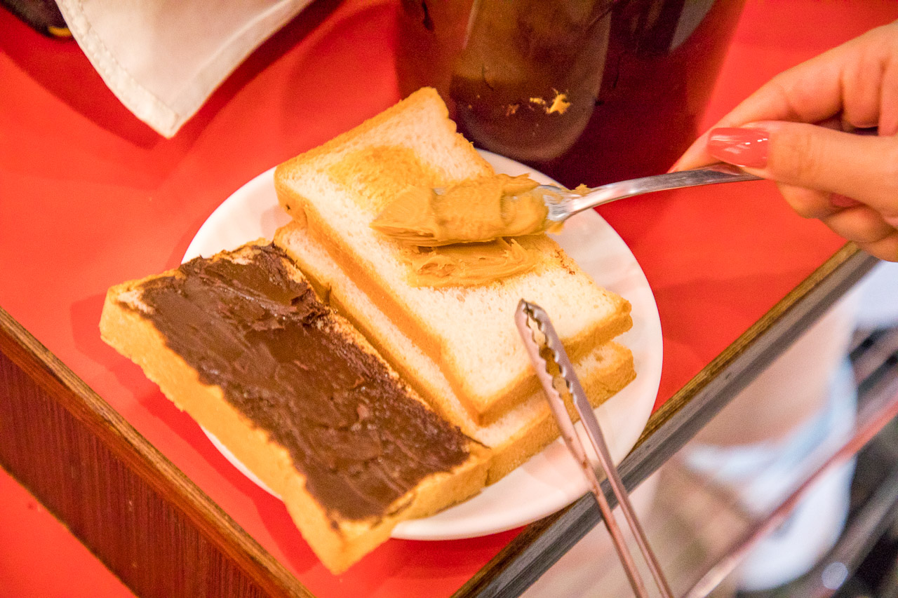 中壢牛排,紅吱吱平價牛排館-新生店