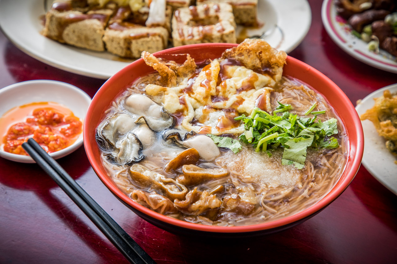 中壢美食,中壢小吃,中壢臭豆腐,中壢麵線,中壢名店,鮮蚵湯,四味飄香平鎮總店,四味飄香