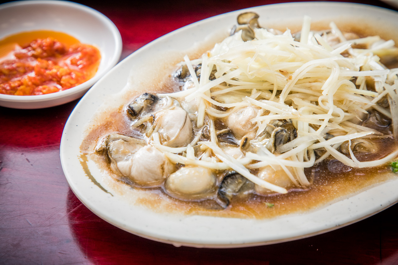 中壢美食,中壢小吃,中壢臭豆腐,中壢麵線,中壢名店,鮮蚵湯,四味飄香平鎮總店,四味飄香