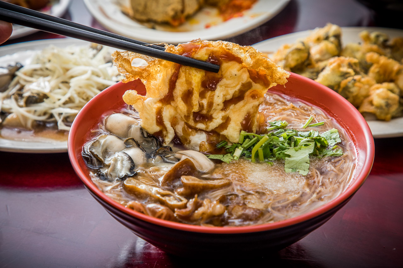 中壢美食,中壢小吃,中壢臭豆腐,中壢麵線,中壢名店,鮮蚵湯,四味飄香平鎮總店,四味飄香
