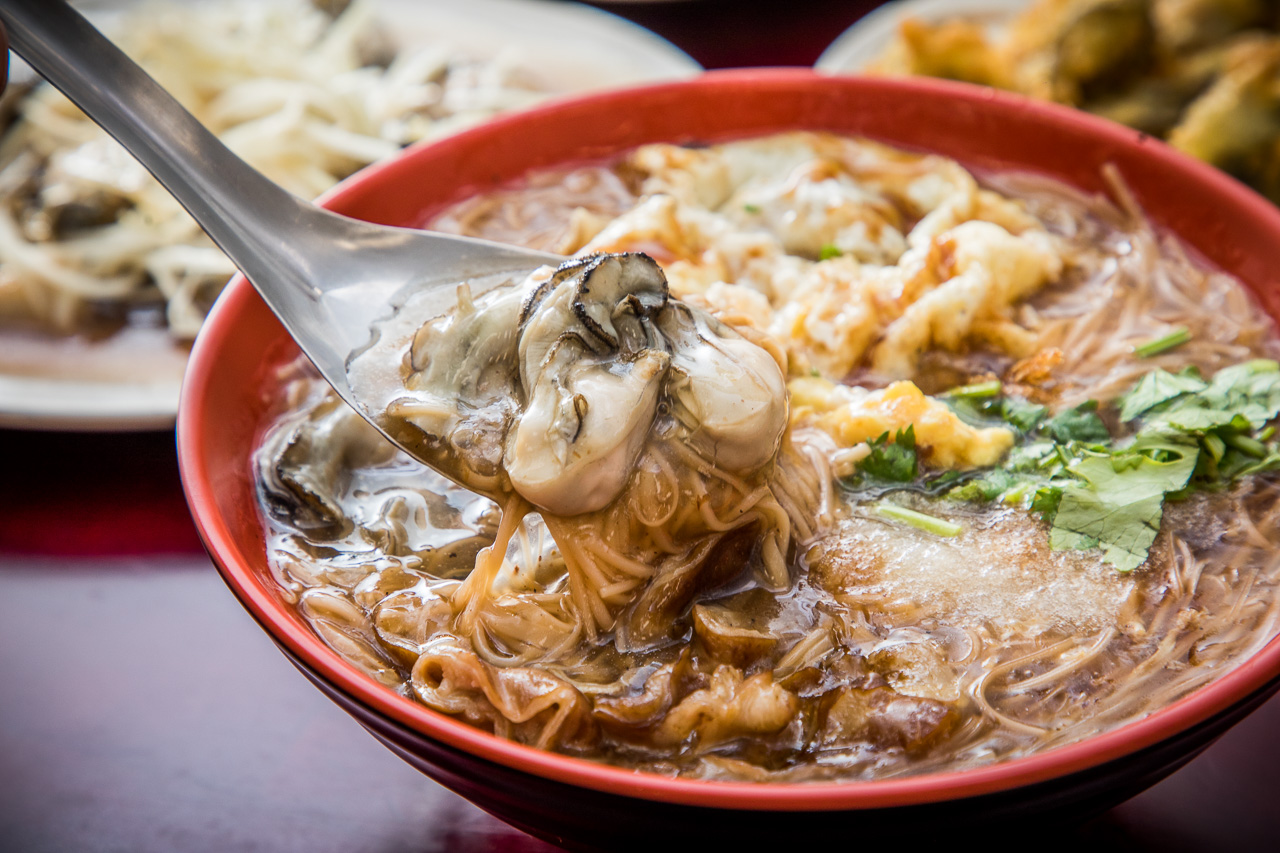 中壢美食,中壢小吃,中壢臭豆腐,中壢麵線,中壢名店,鮮蚵湯,四味飄香平鎮總店,四味飄香