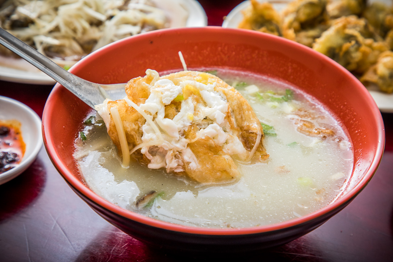 中壢美食,中壢小吃,中壢臭豆腐,中壢麵線,中壢名店,鮮蚵湯,四味飄香平鎮總店,四味飄香