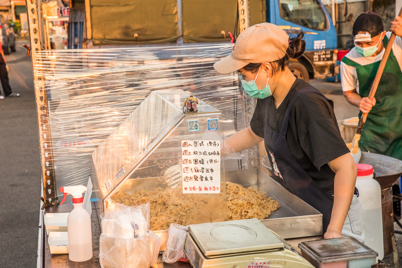 桃園美食,龍潭美食,龍潭夜市美食,龍潭麻油雞飯,桃園麻油雞飯,麻油雞飯推薦,蔡媽媽麻油雞飯